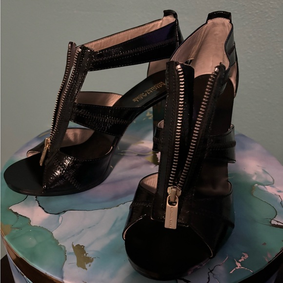 Michael Kors, Black patent leather, size 9 1/2 - Picture 11 of 13